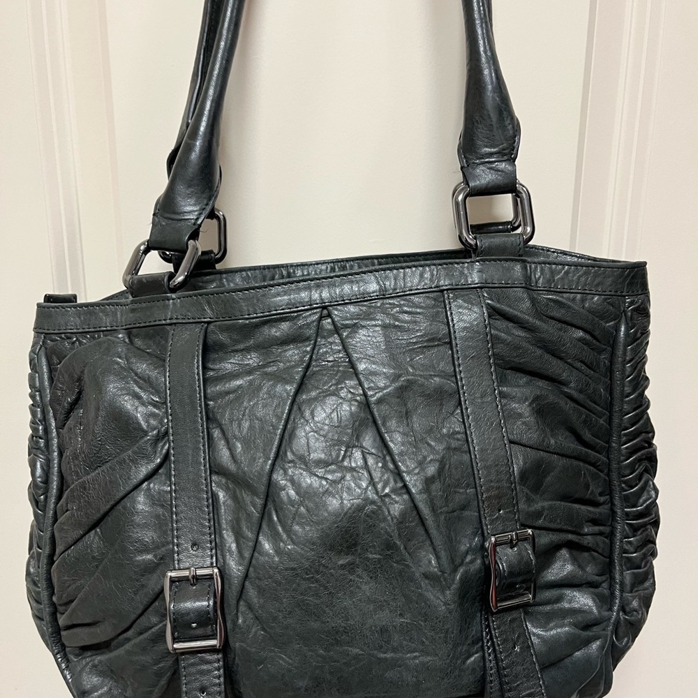 Treesje satchel. Black.